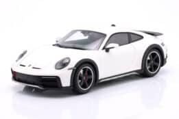 minichamps_1_18_porsche_911_992_dakar_year_2022_wh 2
