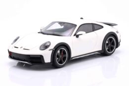 minichamps_1_18_porsche_911_992_dakar_year_2022_wh 2