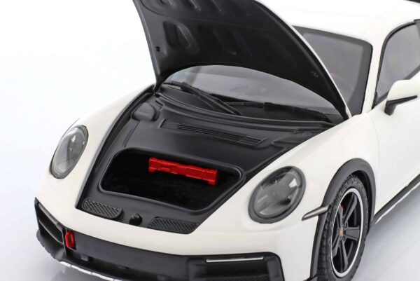 Minichamps - 1:18 Porsche 911 Dakar White 2022 - Diecast Model (Full Openings) 7 Minichamps - 1:18 Porsche 911 Dakar White 2022 - Diecast Model (Full Openings)
