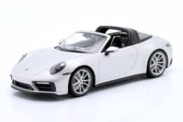 minichamps_1_18_porsche_911_992_targa_4_gts_year_2 2