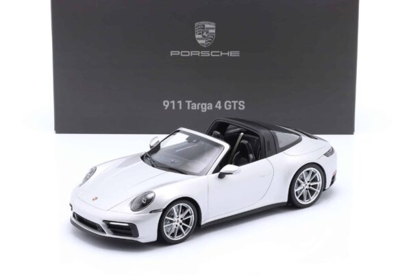 Minichamps - 1:18 Porsche 911 (992) Targa 4 GTS 2021 GT Silver Metallic - Porsche Exclusive Diecast Model