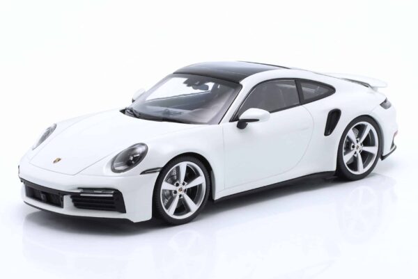 Minichamps - 1:18 Porsche 911 (992) Turbo S 2021 White - Porsche Exclusive Diecast Model