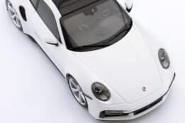 minichamps_1_18_porsche_911_992_turbo_s_year_2021_ 5