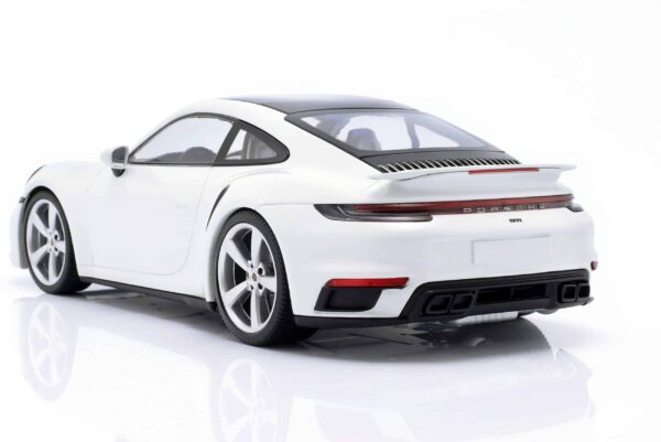 Minichamps - 1:18 Porsche 911 (992) Turbo S 2021 White - Porsche Exclusive Diecast Model 11 Minichamps - 1:18 Porsche 911 (992) Turbo S 2021 White - Porsche Exclusive Diecast Model