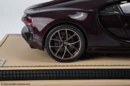 MR Collection 1:18 Bugatti Chiron Sky View Red Carbon / Black - Limited Edition Resin Model