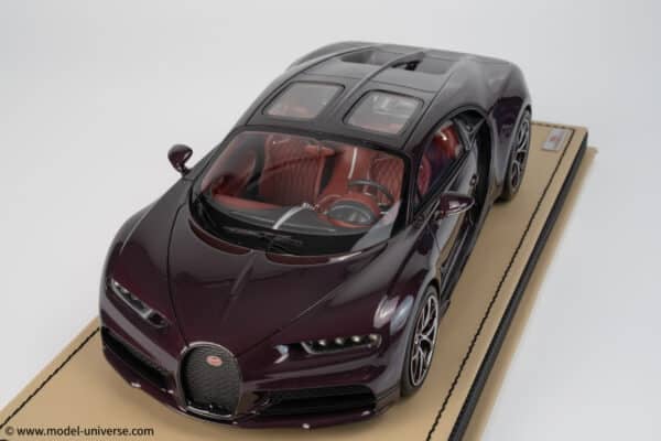 MR Collection 1:18 Bugatti Chiron Sky View Red Carbon / Black - Limited Edition Resin Model