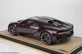 MR Collection 1:18 Bugatti Chiron Sky View Red Carbon / Black - Limited Edition Resin Model