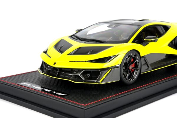 MR Collection - 1:18 Lamborghini Fenomeno Giallo Stile Yellow - Resin Model 18 MR Collection 1:18 Lamborghini Fenomeno Giallo Stile yellow resin model car high front three-quarter view (LAMBO064A)