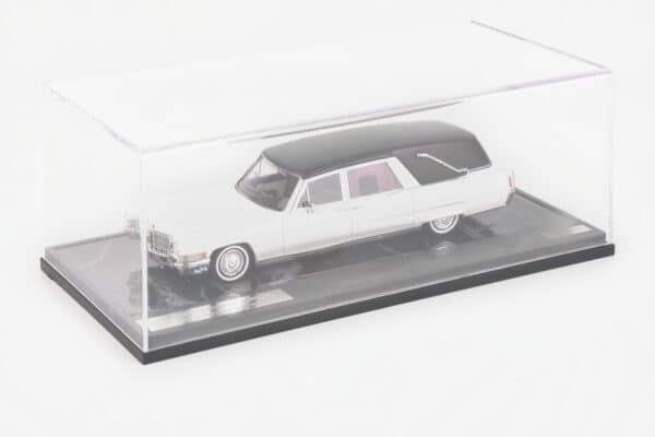Matrix 1:43 Cadillac Superior Crown Sovereign Landaulet Hearse White/Black 1970 (MX20301-184) Limited Edition Resin Model 9 Matrix 1:43 Cadillac Superior Crown Sovereign Landaulet Hearse White/Black 1970 (MX20301-184) resin model, in display case
