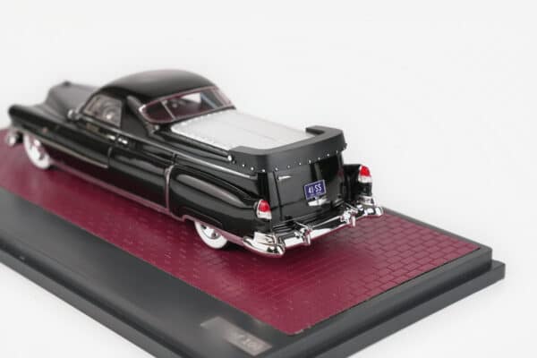 Matrix 1:43 Cadillac Professional S&S Florentine Flower Car Black 1951 (MX20301-411) Limited Edition Resin Model 12 Matrix 1:43 Cadillac Professional S&S Florentine Flower Car Black 1951 (MX20301-411) resin model, high angle
