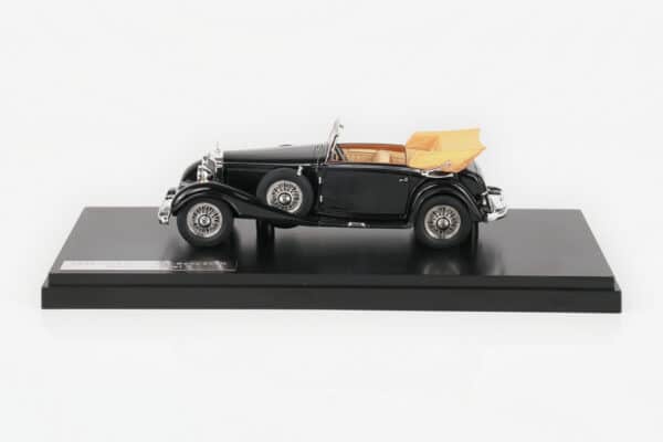Matrix 1:43 Mercedes-Benz 500K Cabriolet C Black 1935 (MX41302-311) Limited Edition Resin Model 10 Matrix 1:43 Mercedes-Benz 500K Cabriolet C Black 1935 (MX41302-311) resin model, side view