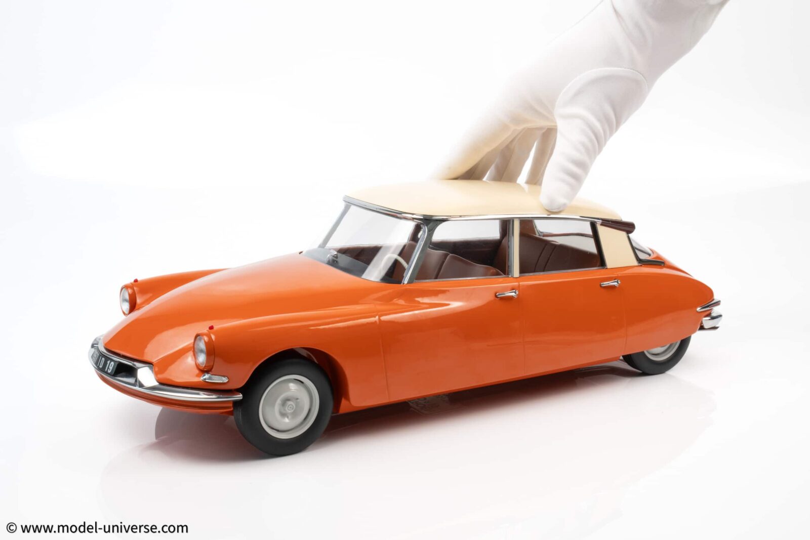 Norev 1:12 Citroen ID 19 Capucine Orange and Cream 1957 - Limited