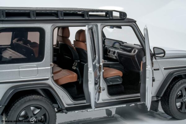 Norev - 1:18 Mercedes-Benz G500 2024 Iridium Silver - Diecast Model 20 Norev - 1:18 Mercedes-Benz G500 2024 Iridium Silver - Diecast Model
