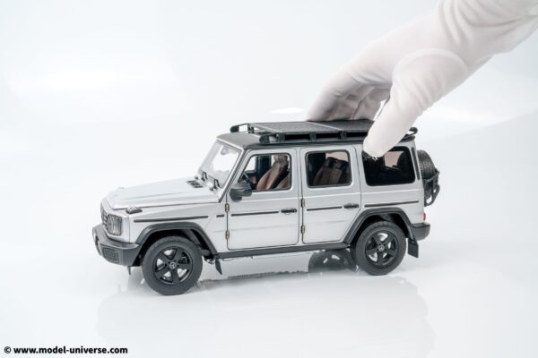 Norev - 1:18 Mercedes-Benz G500 2024 Iridium Silver - Diecast Model 14 Norev - 1:18 Mercedes-Benz G500 2024 Iridium Silver - Diecast Model