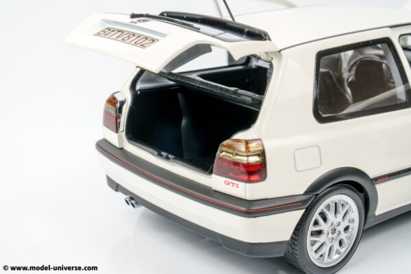 Norev - 1:18 Volkswagen VW Golf Mk.3 GTI Candy White 1996 - Diecast Model 22 Norev - 1:18 Volkswagen VW Golf Mk.3 GTI Candy White 1996 - Diecast Model