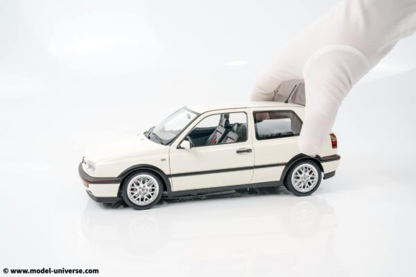 Norev - 1:18 Volkswagen VW Golf Mk.3 GTI Candy White 1996 - Diecast Model 17 Norev - 1:18 Volkswagen VW Golf Mk.3 GTI Candy White 1996 - Diecast Model
