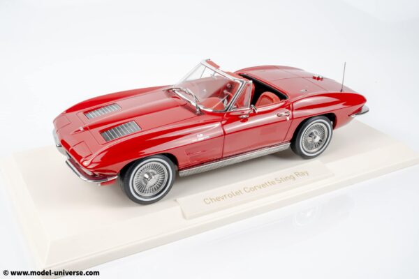 Norev - 1:18 Chevrolet Corvette C2 Sting Ray Cabriolet Riverside Red 1963 (189056) - Diecast Model 19 Norev - 1:18 Chevrolet Corvette C2 Sting Ray Cabriolet Riverside Red 1963 (189056) - Diecast Model
