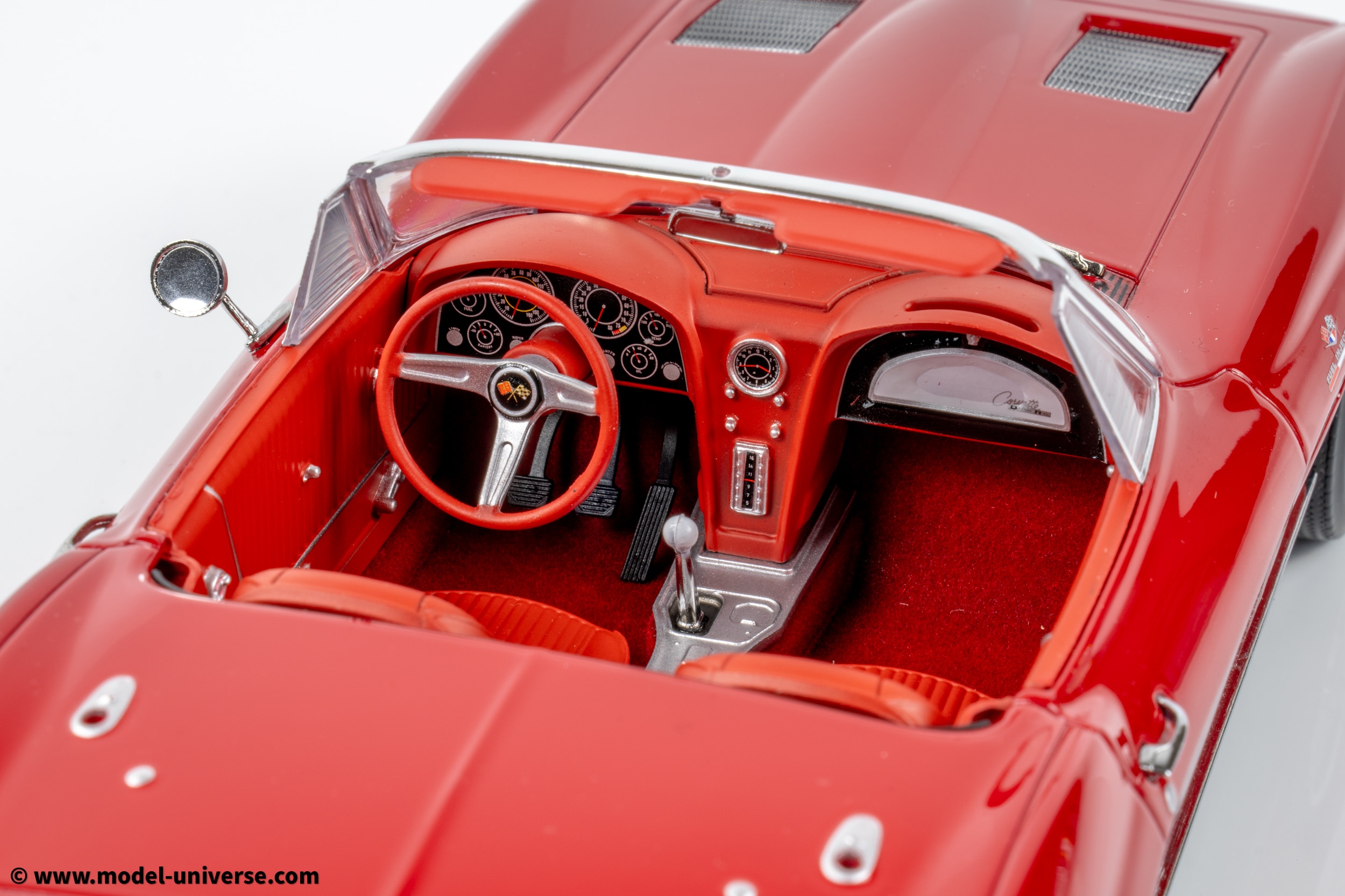 Norev - 1:18 Chevrolet Corvette C2 Sting Ray Cabriolet Riverside Red 1963 (189056) - Diecast Model 7 Norev - 1:18 Chevrolet Corvette C2 Sting Ray Cabriolet Riverside Red 1963 (189056) - Diecast Model
