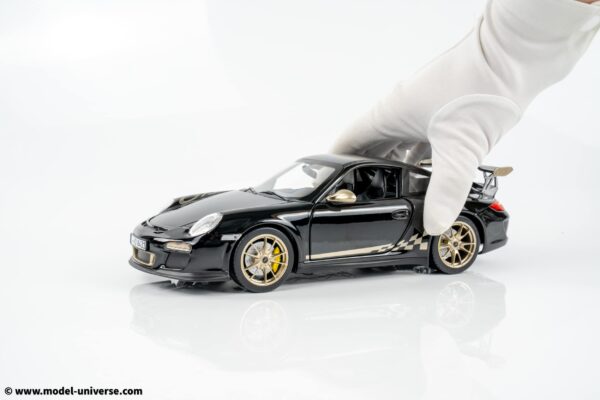 Norev - 1:18 Porsche 911 (997.2) GT3 RS 2009 Black & Gold - Diecast Model 20 Norev - 1:18 Porsche 911 (997.2) GT3 RS 2009 Black & Gold - Diecast Model