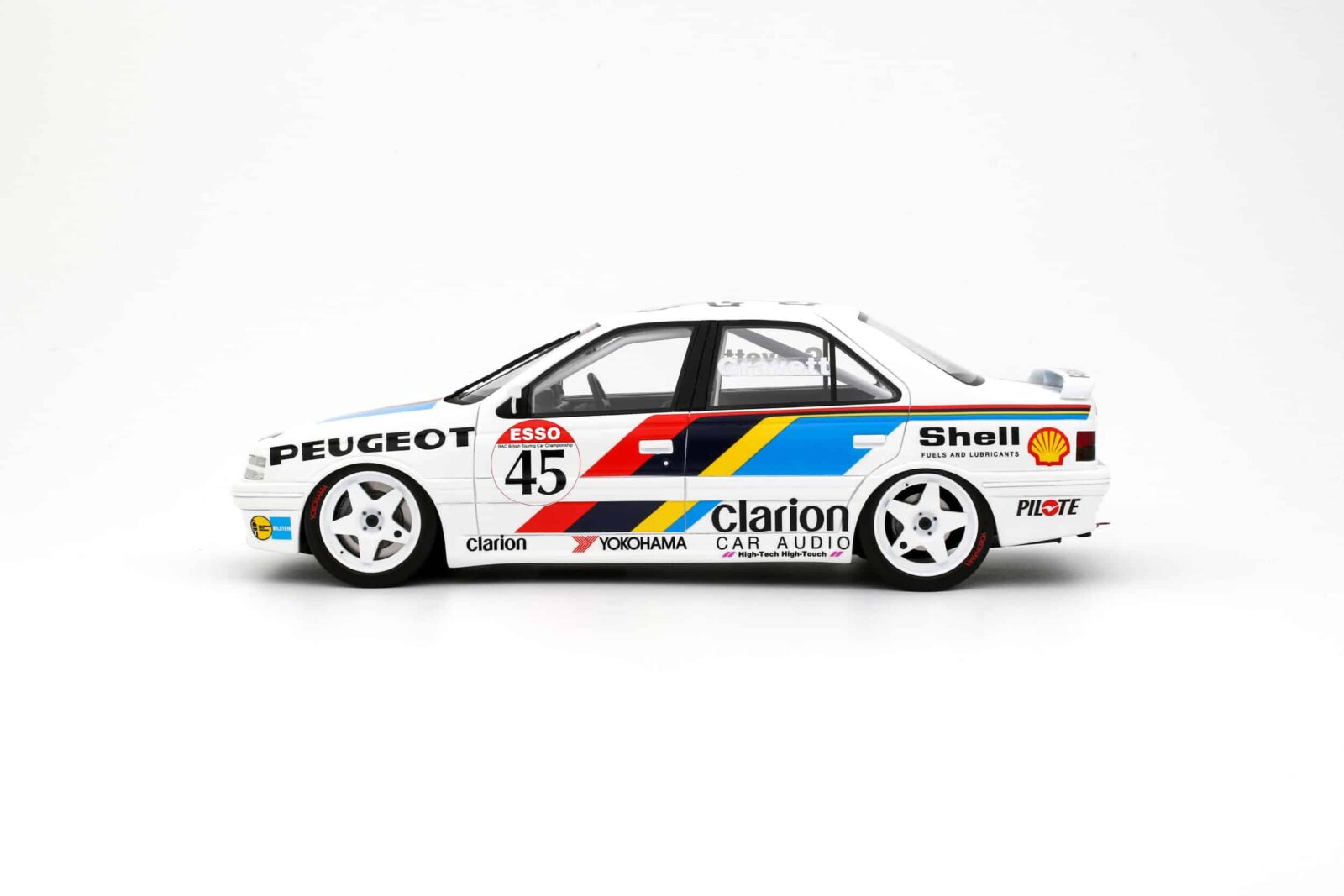 Otto Mobile - 1:18 Peugeot 405 MI16 BTCC R.Gravett 1992 - Limited
