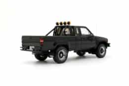 Toyota Hilux SR5 Glossy Black 202 1985 - 1:18 Scale Limited Edition Resin Model by Otto Mobile