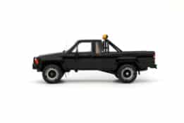 Toyota Hilux SR5 Glossy Black 202 1985 - 1:18 Scale Limited Edition Resin Model by Otto Mobile
