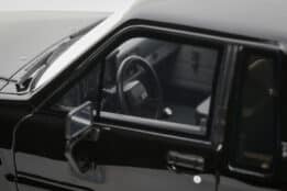 Toyota Hilux SR5 Glossy Black 202 1985 - 1:18 Scale Limited Edition Resin Model by Otto Mobile