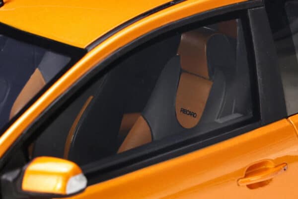 otto mobile - 1:18 ford focus st 2.5 (mk.2) orange (2006)