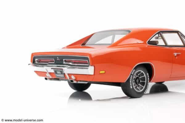 Otto Mobile - 1:12 Dodge Charger Hemi Orange 1969 - Limited Edition Resin Model