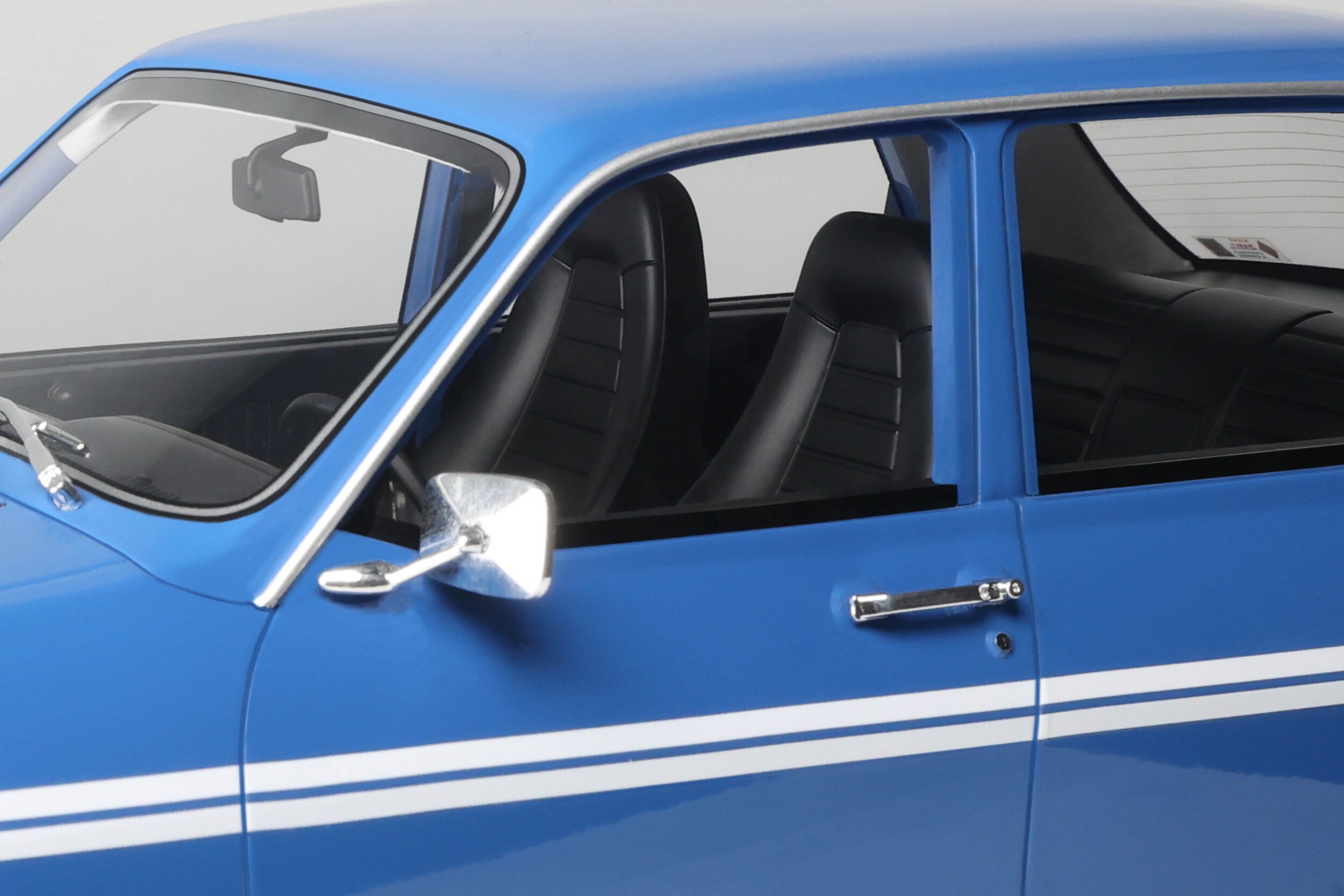 Otto Mobile 1:12 Renault 12 Gordini 1972 Blue 418 (G101) Limited Edition Resin Model 7 Otto Mobile 1:12 Renault 12 Gordini 1972 Blue 418 (G101) Limited Edition Resin Model - Image 7