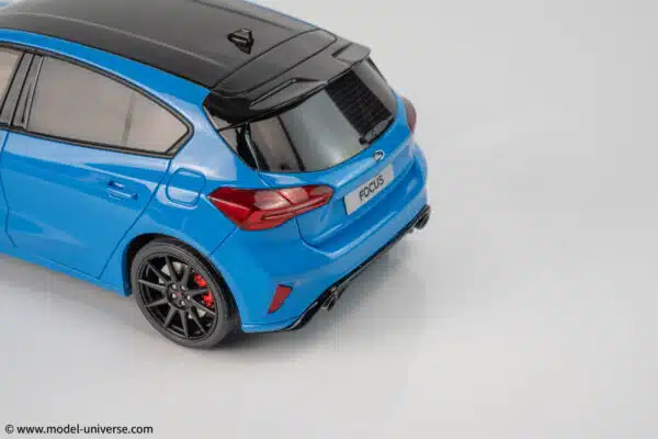 1:18 Ford Focus ST Edition Azure Blue 2022 - Limited Edition Resin Model by Otto Mobile