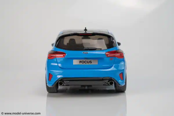 1:18 Ford Focus ST Edition Azure Blue 2022 - Limited Edition Resin Model by Otto Mobile