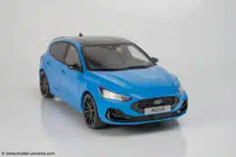1:18 Ford Focus ST Edition Azure Blue 2022 - Limited Edition Resin Model by Otto Mobile
