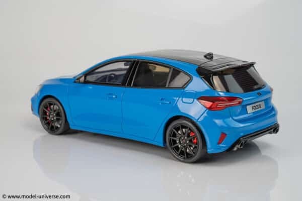1:18 Ford Focus ST Edition Azure Blue 2022 - Limited Edition Resin Model by Otto Mobile
