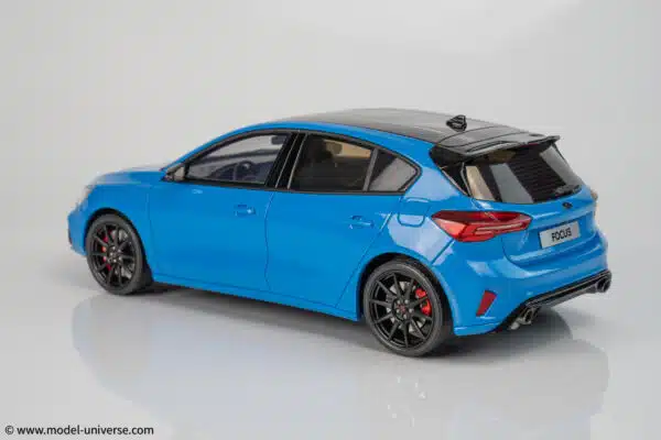 1:18 Ford Focus ST Edition Azure Blue 2022 - Limited Edition Resin Model by Otto Mobile