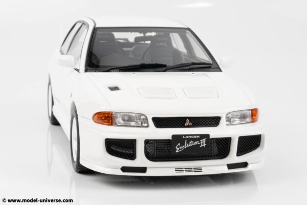 Otto Mobile - 1:18 Mitsubishi Lancer Evo III Scotia White 1995 - Limited Edition Resin Model 18 Otto Mobile - 1:18 Mitsubishi Lancer Evo III Scotia White 1995 - Limited Edition Resin Model