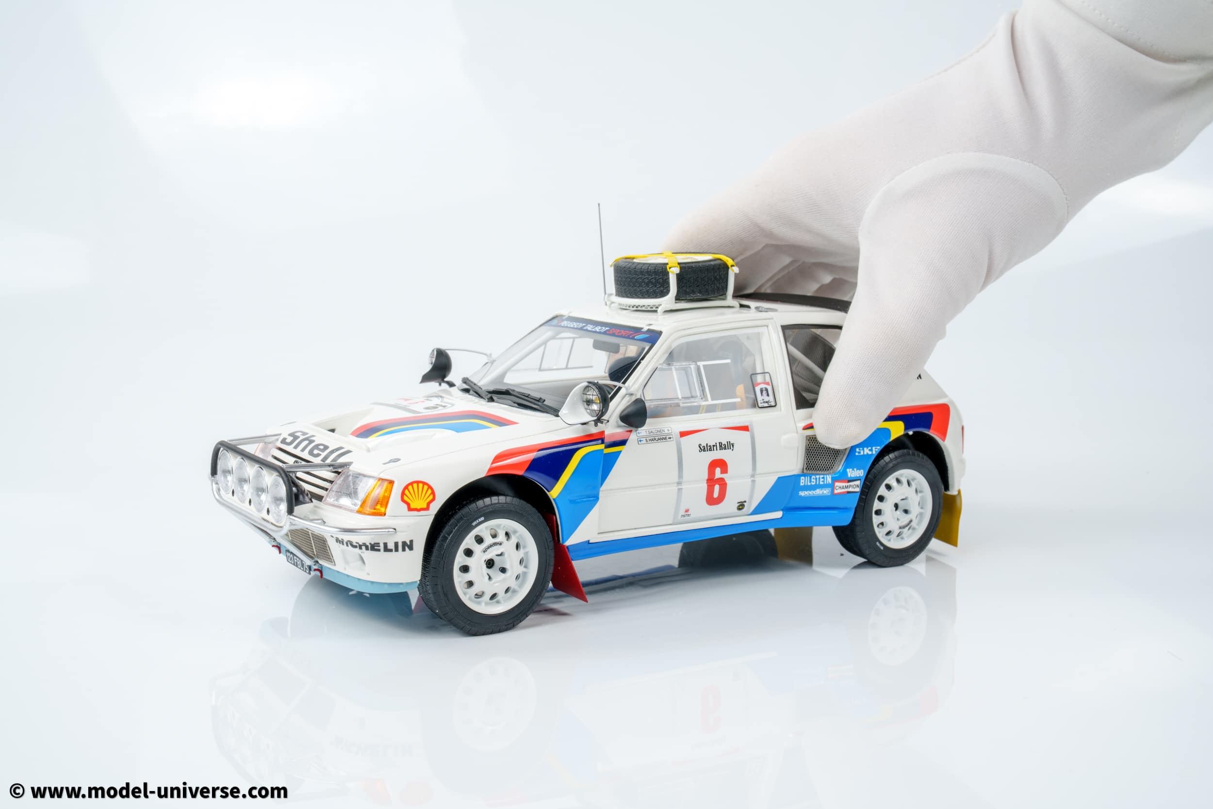 Otto Mobile 1:18 Peugeot 205 T16 No.6 Timo Salonen Safari Rally