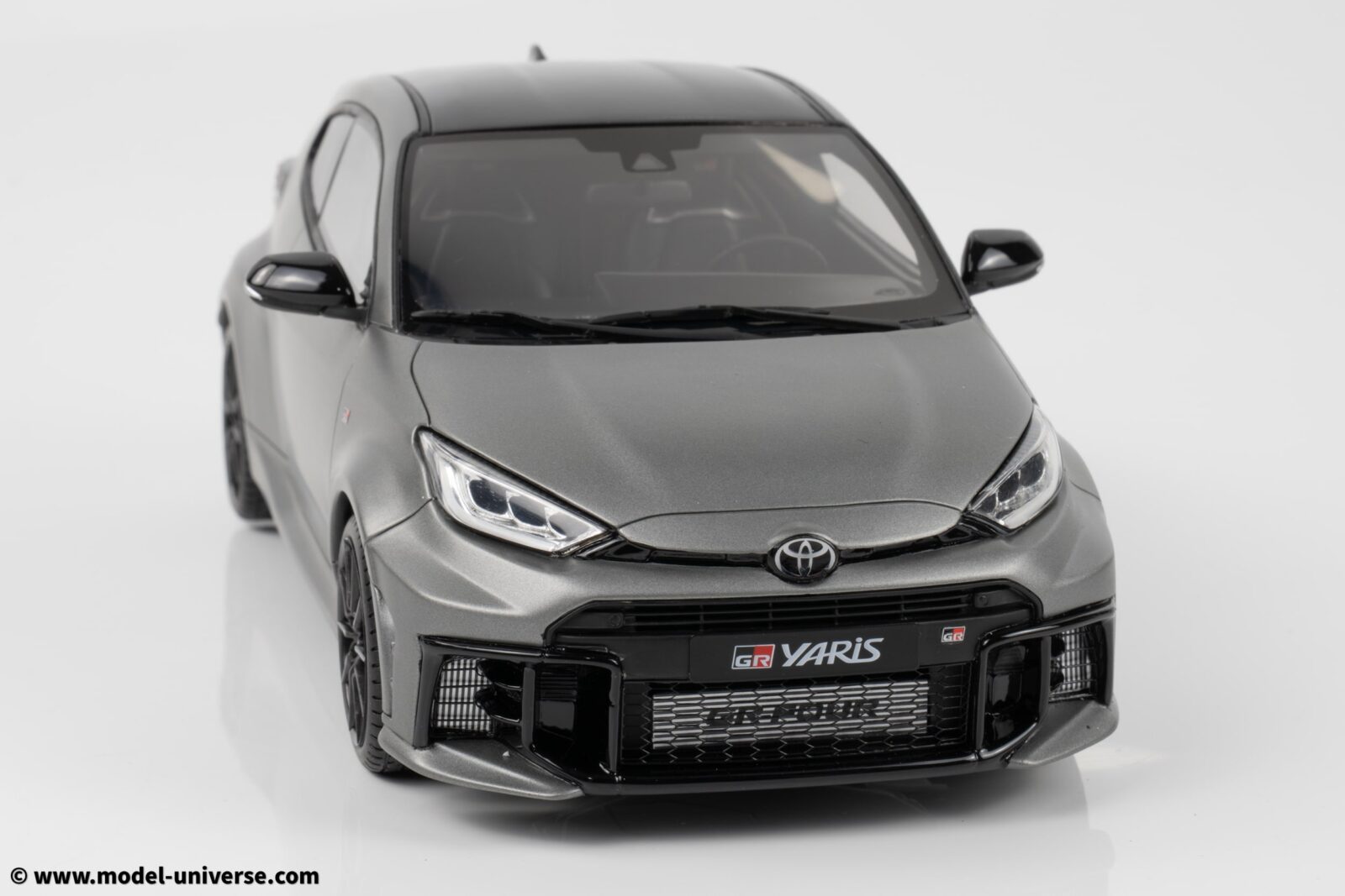 Otto Mobile - 1:18 Toyota GR Yaris Precious Metal 2024 - Limited