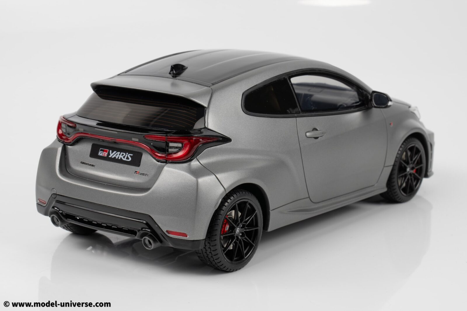 Otto Mobile - 1:18 Toyota GR Yaris Precious Metal 2024 - Limited