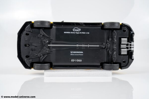 Otto Mobile - 1:18 Honda Civic Type R FK8 Euro Spec Sunlight Yellow 2020 - Limited Edition Resin Model 19 Otto Mobile - 1:18 Honda Civic Type R FK8 Euro Spec Sunlight Yellow 2020 - Limited Edition Resin Model