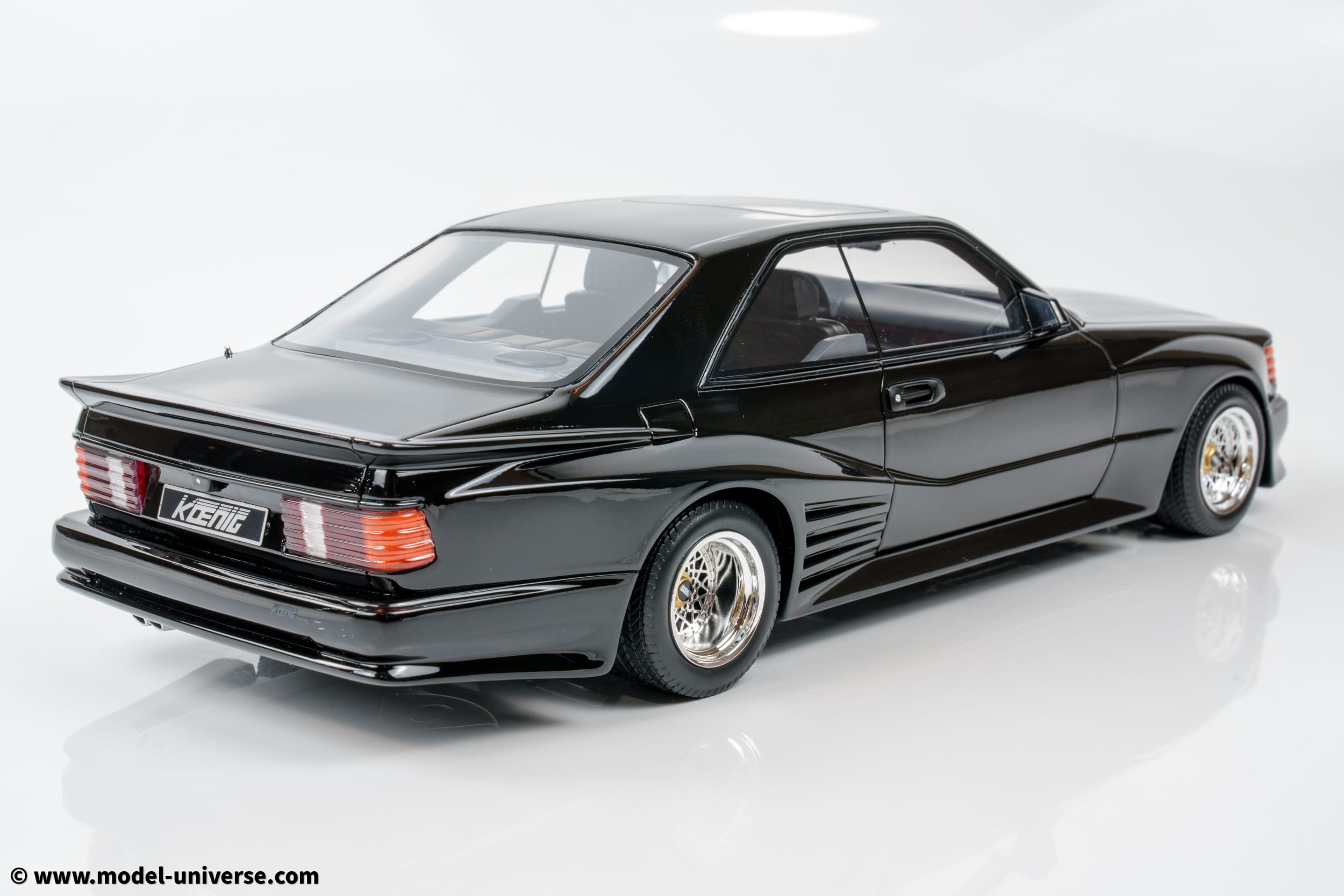 Otto Mobile 1:18 ケーニヒ・スペシャルズMercedes SEC ブラック 1992