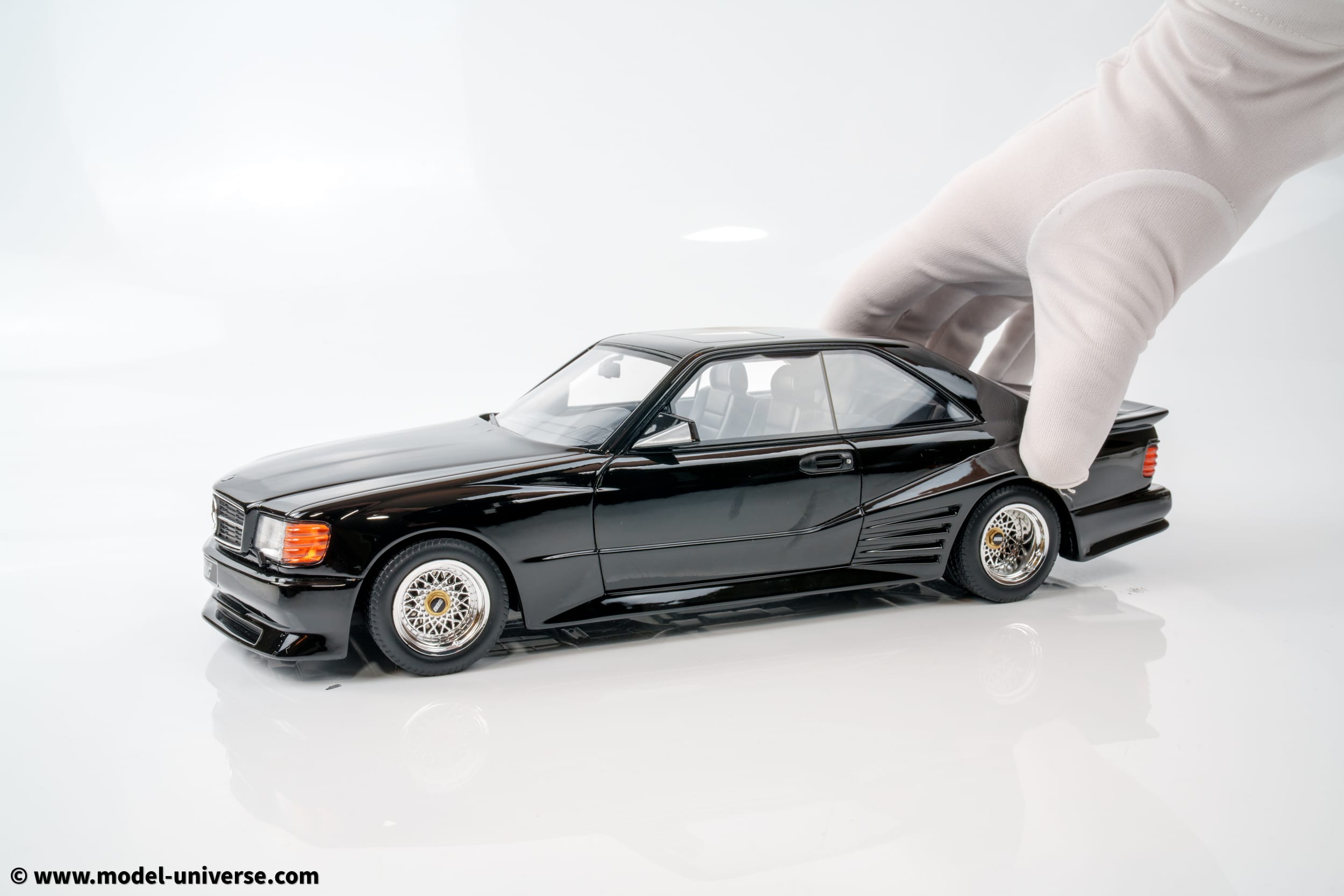 Otto Mobile 1:18 ケーニヒ・スペシャルズMercedes SEC ブラック 1992