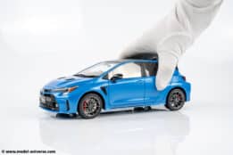 Otto Mobile - 1:18 Toyota Corolla GR Circuit Edition Flame Blue 2022 - Limited Edition Resin Model