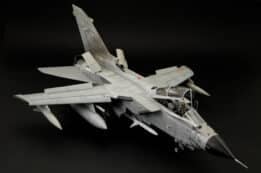 Italeri - 1:32 Tornado ECR (2517) Model Kit