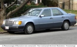 norev - 1:18 mercedes-benz 230 e 1990 light blue metallic