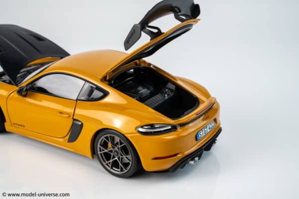 Norev 1:18 Porsche Cayman GT4 RS w/Weissach Bahama Yellow Pack 2023 (187252)
