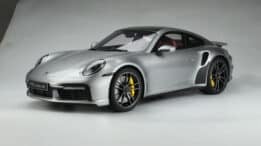 porsche 911 992 1 turbo s silver metallic 2020 01