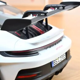 1:12 Porsche 911 GT3 RS White/Pyro Red 2022 Diecast Model - Norev