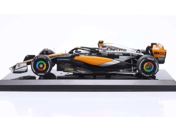 premium_collectibles_1_24_lando_norris_mclaren_mcl 4