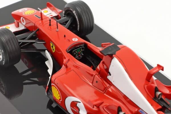 1:24 Ferrari F2002 No.1 Michael Schumacher F1 World Champion 2002 - Diecast Model